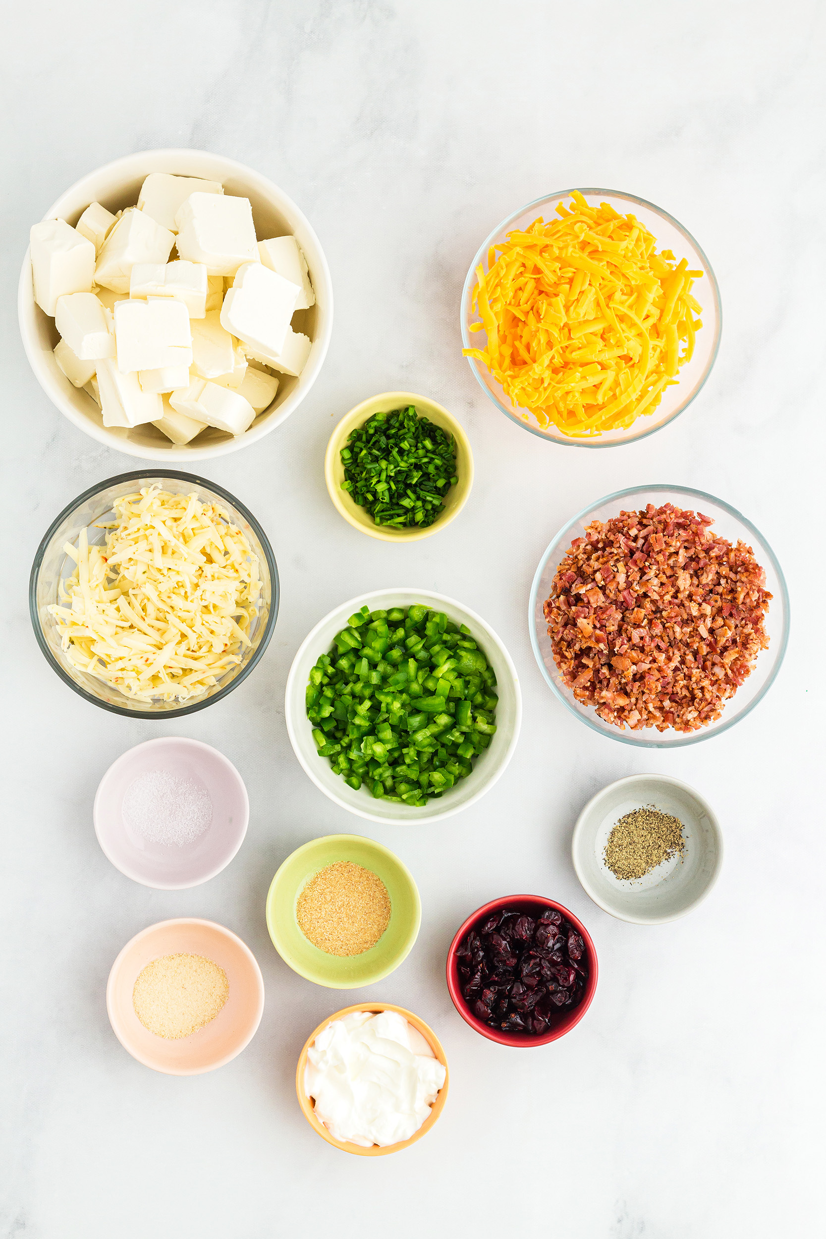 Bacon Jalapeño Cheese Ball Recipe ingredients in small bowls