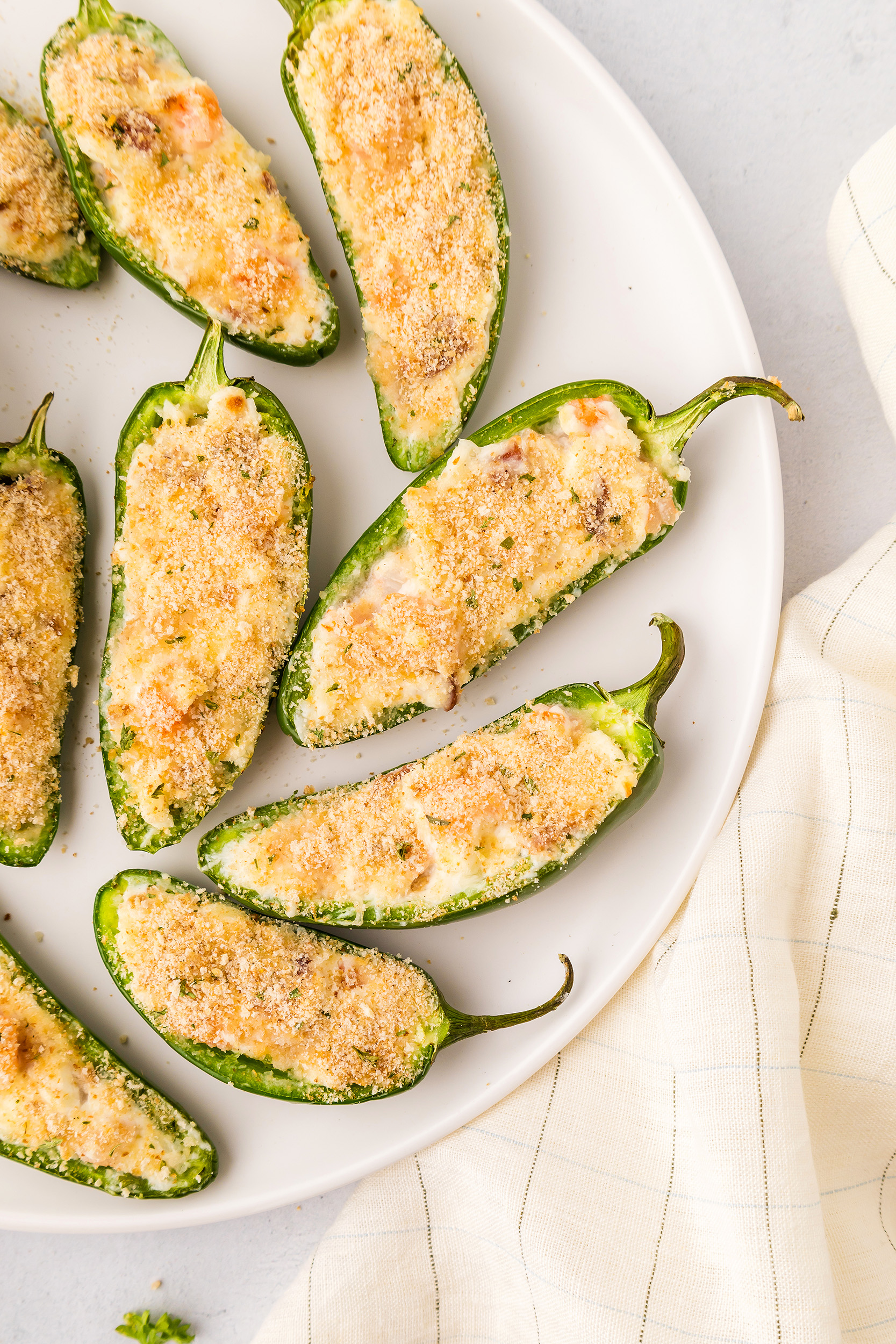 closeup photo of crispy jalapeño poppers